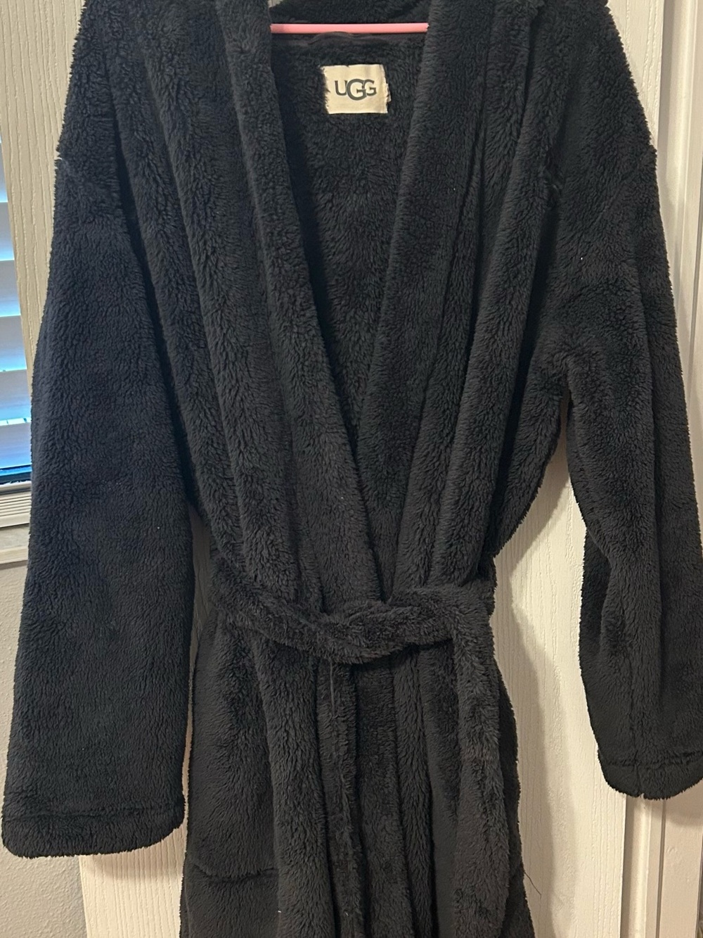 Aarti UGGfluff Dressing Gown Black Size M/L